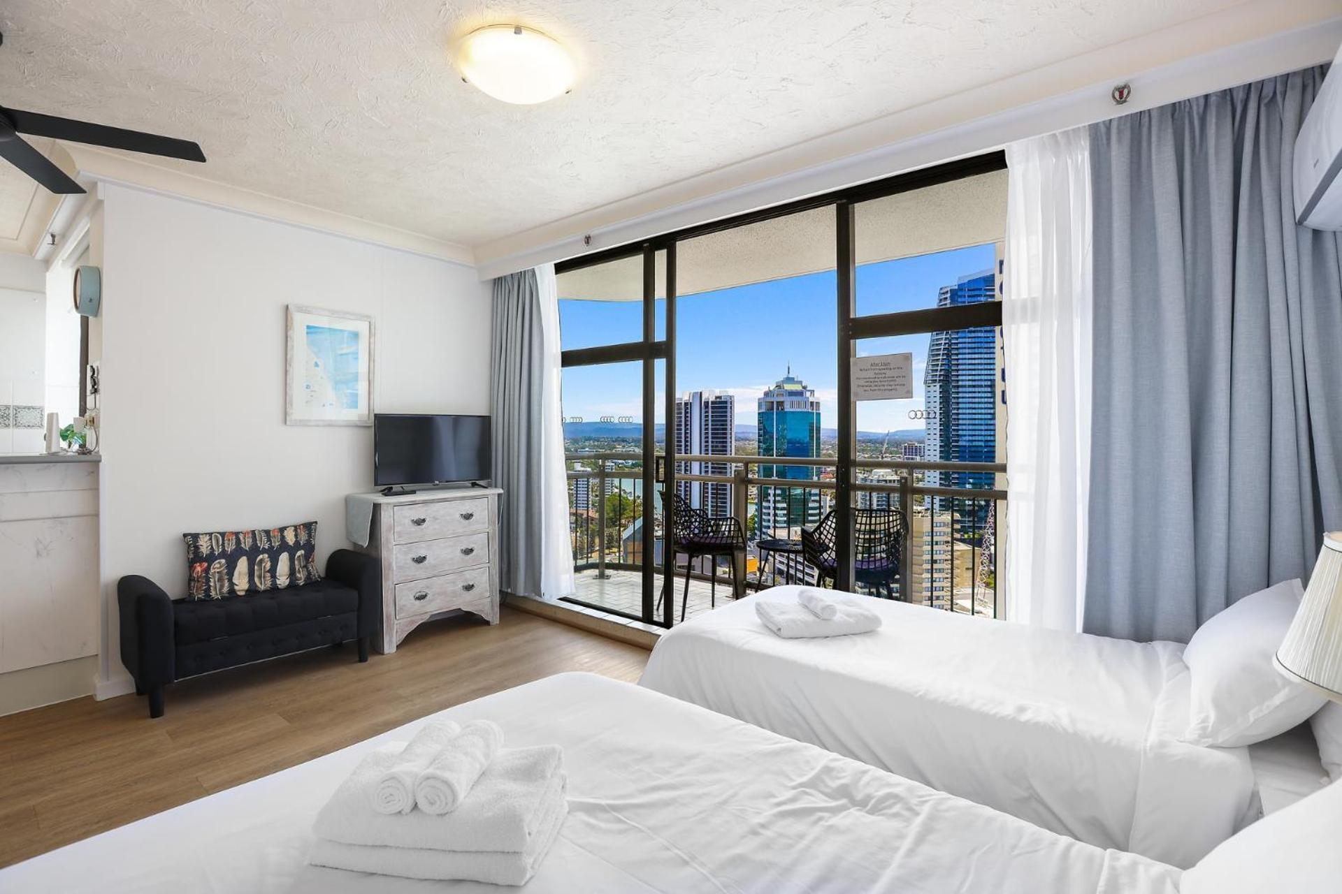 1 Bedroom And 1 Living Room Family Suite Gold Coast Ngoại thất bức ảnh